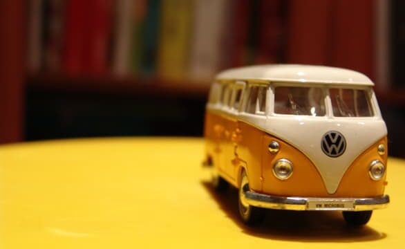 toy VW bus